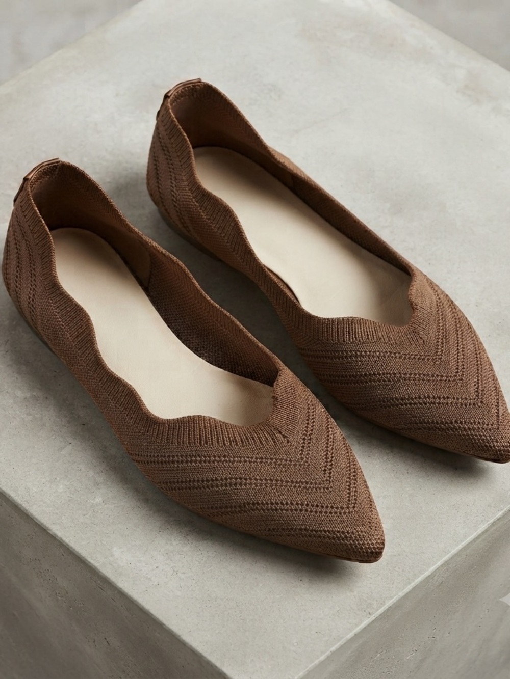 Tan Pointed Toe Chevron Textured Knit Ballet Flats Size 6